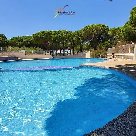 24137 Port Camargue, Piscine, Climatisation, 4 Personnes Apartment Le Grau-du-Roi