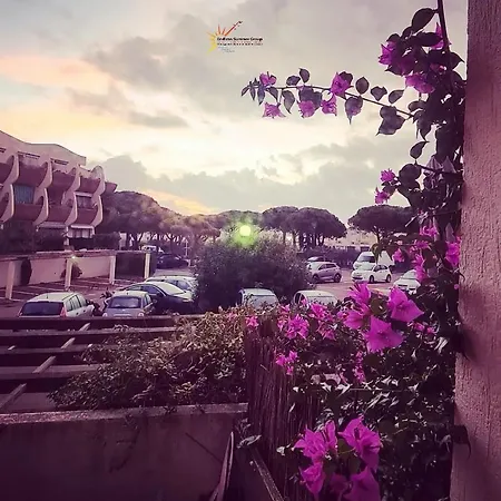 137 Port Camargue, Piscine, Climatisation, 4 Personnes * Le Grau-du-Roi